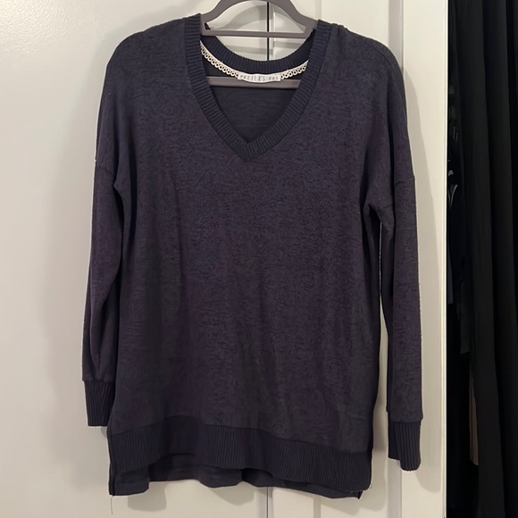 Potter’s Pot Heather Navy Blue Long Sleeve Sweater Material Shirt — Size: M - Picture 1 of 6